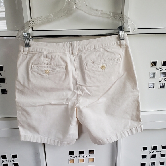 J.CREW Cream colored Women’s Shorts Size 6 - Picture 5 of 8